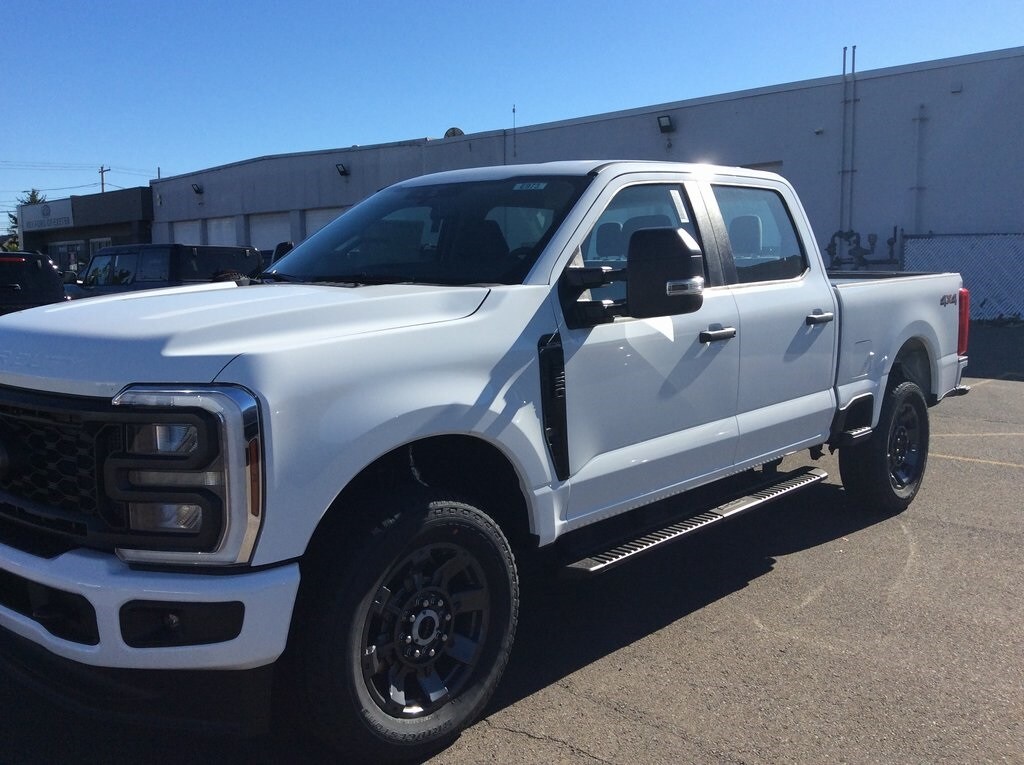 2026 Ford F-250 photo 3