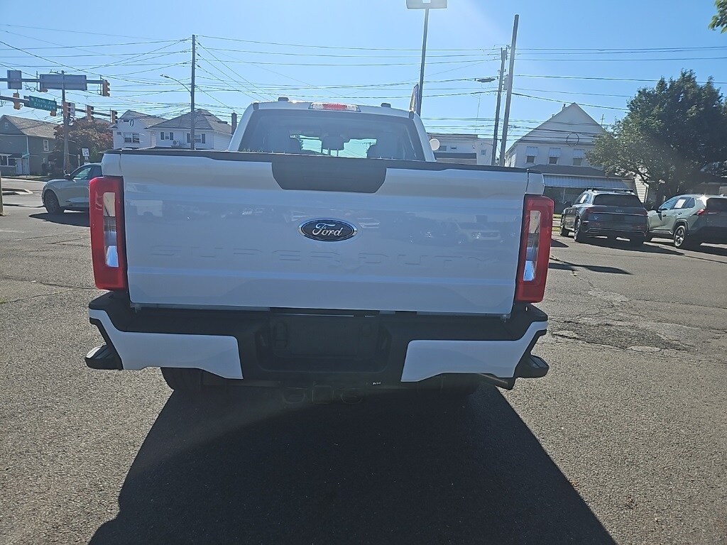 2026 Ford F-250 photo 4