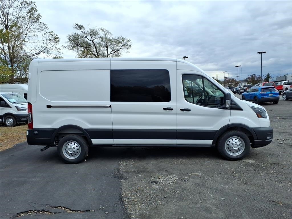 2025 Ford Transit photo 2