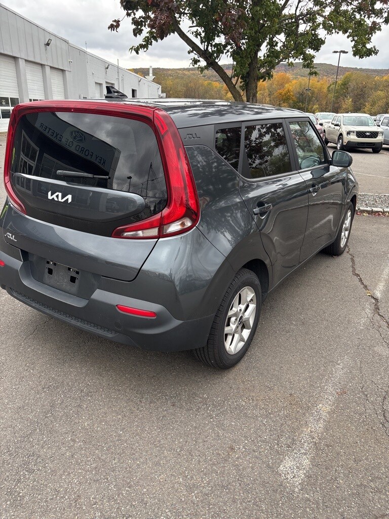 2022 Kia Soul LX photo 4