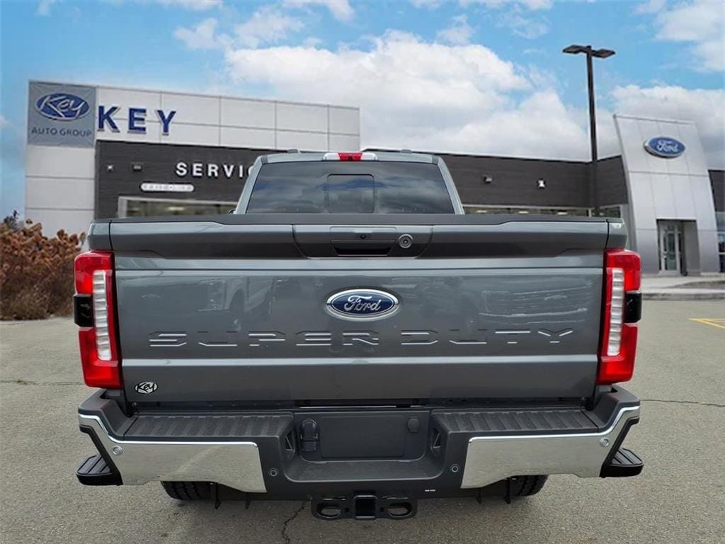 New 2026 Ford F-350SD Lariat Truck