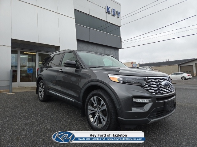 2020 Ford Explorer Platinum's photo