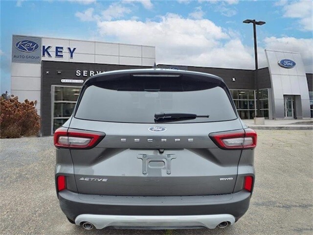 2025 Ford Escape Active photo 4