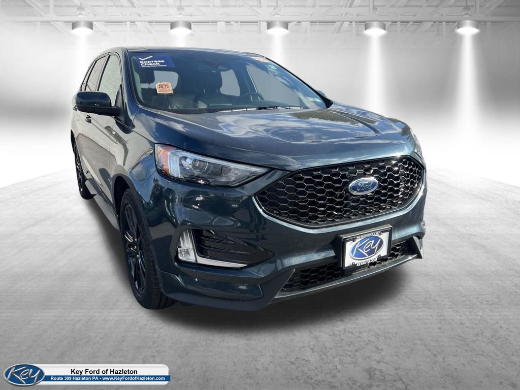 2022 Ford Edge ST-Line AWD's photo