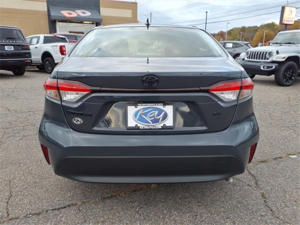 Used 2023 Toyota Corolla LE Sedan