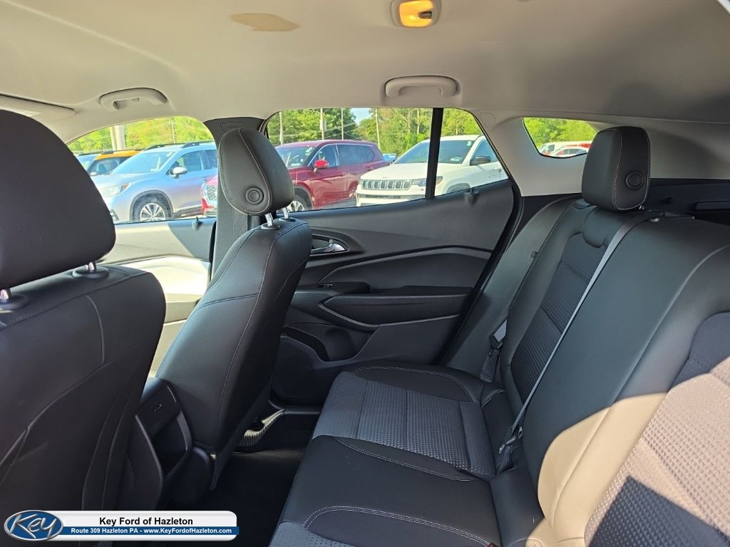 Photo 37