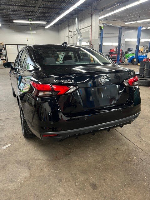 2022 Nissan Versa 1.6 SV photo 4