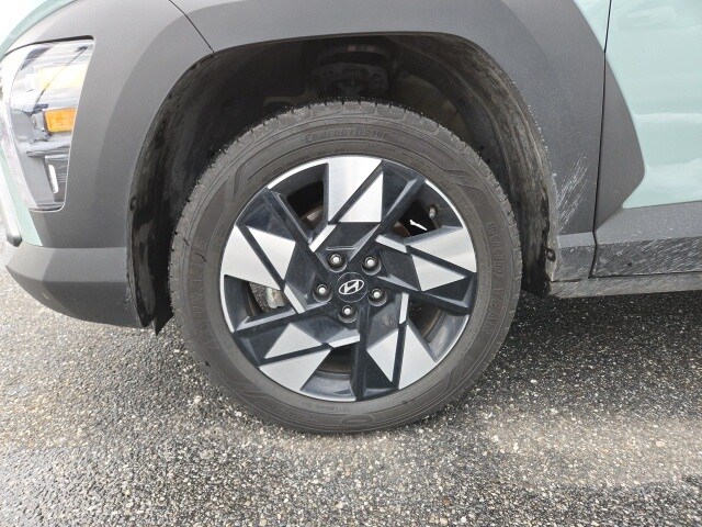 2024 Hyundai Kona SEL photo 3