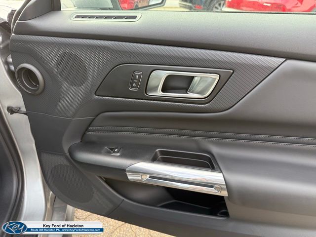 2025 Ford Mustang EcoBoost Premium Fastback - Photo 37