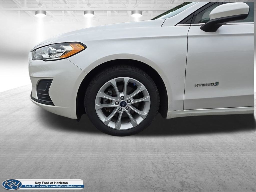 Used 2019 Ford Fusion Hybrid SE Sedan