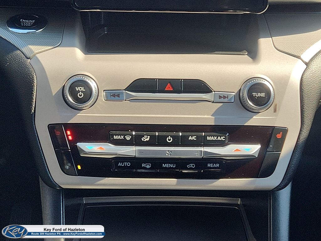 2023 Ford Explorer XLT - Photo 19