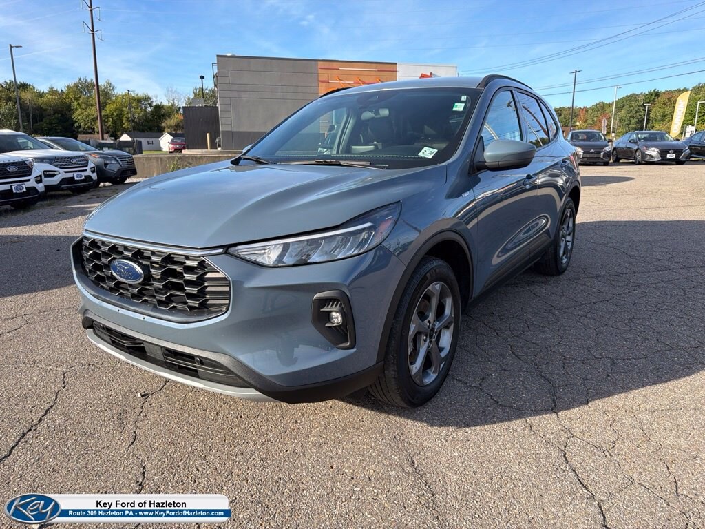 Used 2025 Ford Escape ST-Line Select SUV