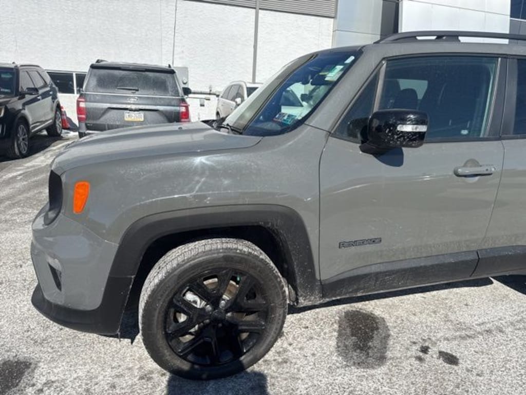 Used 2022 Jeep Renegade Altitude SUV