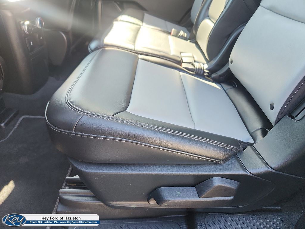 2023 Ford Explorer XLT - Photo 28
