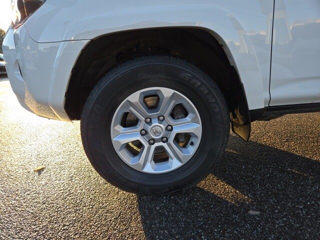 2022 Toyota 4Runner SR5 Premium photo 2