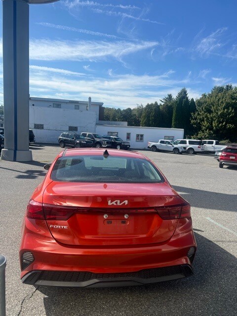 2023 Kia Forte LXS photo 4