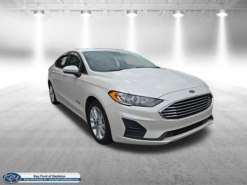 Used 2019 Ford Fusion Hybrid SE Sedan