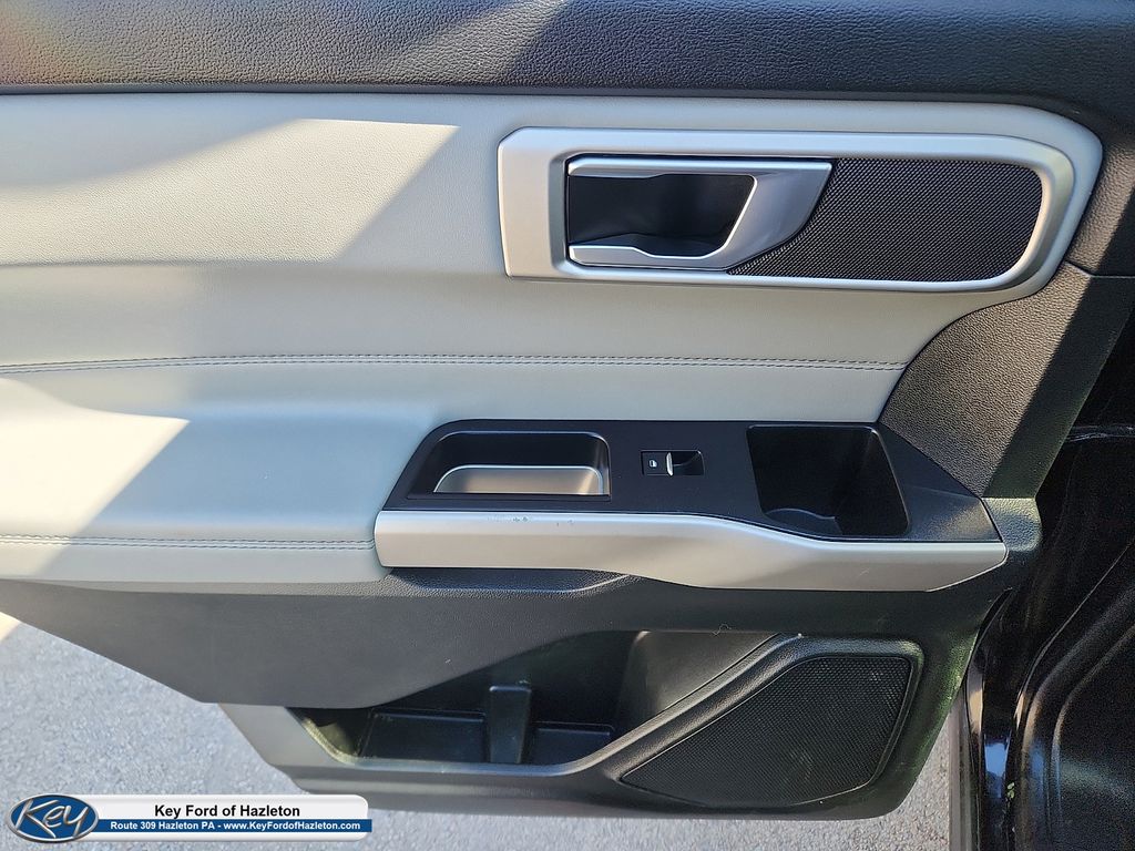 2023 Ford Explorer XLT - Photo 29