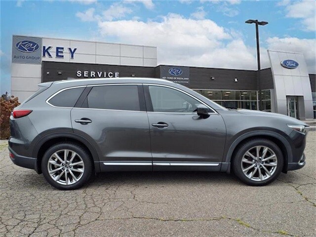 2017 Mazda CX-9 Signature photo 2