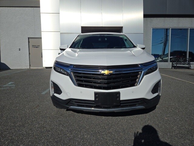 2022 Chevrolet Equinox LT photo 2