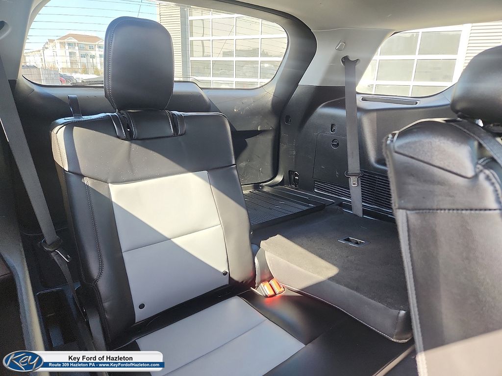 2023 Ford Explorer XLT - Photo 35