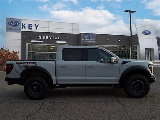 2024 Ford F-150 Raptor photo 2