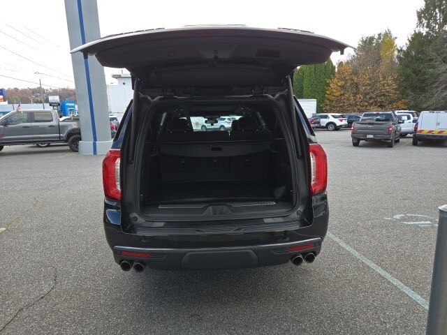 2023 Gmc Yukon XL AT4 photo 2