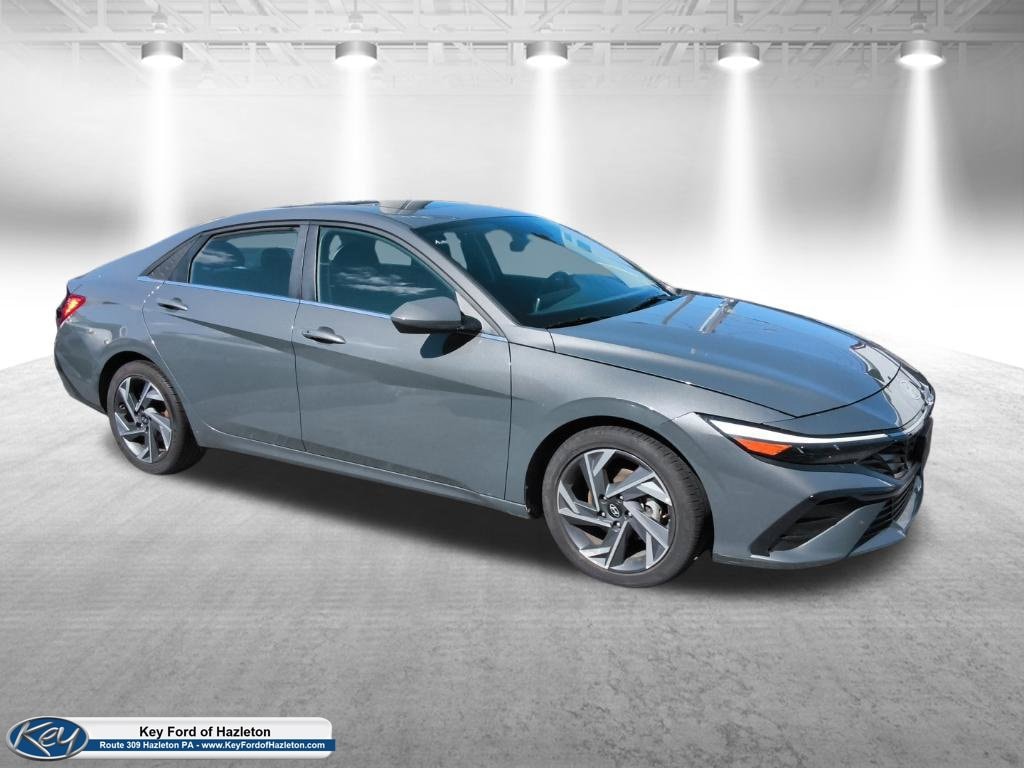 Used 2025 Hyundai Elantra SEL with VIN KMHLS4DG9SU889412 for sale in Hazleton, PA