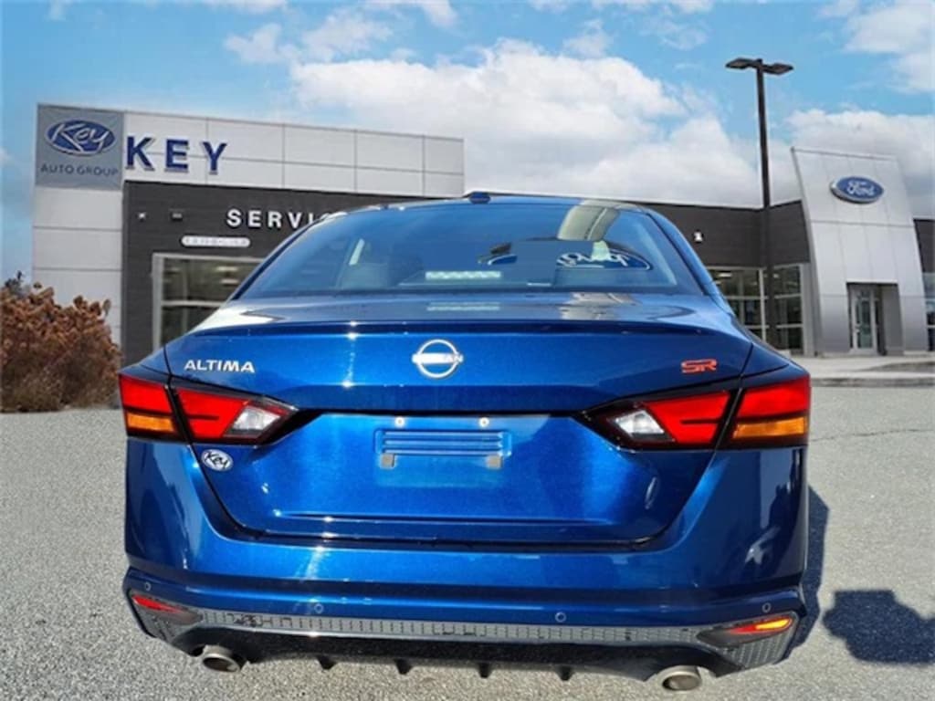 Used 2024 Nissan Altima 2.5 SR Sedan