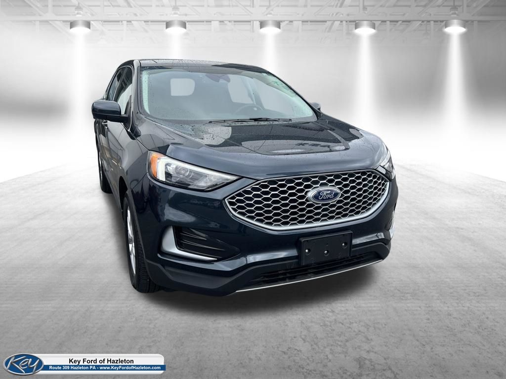 2023 Ford Edge SEL AWD's photo