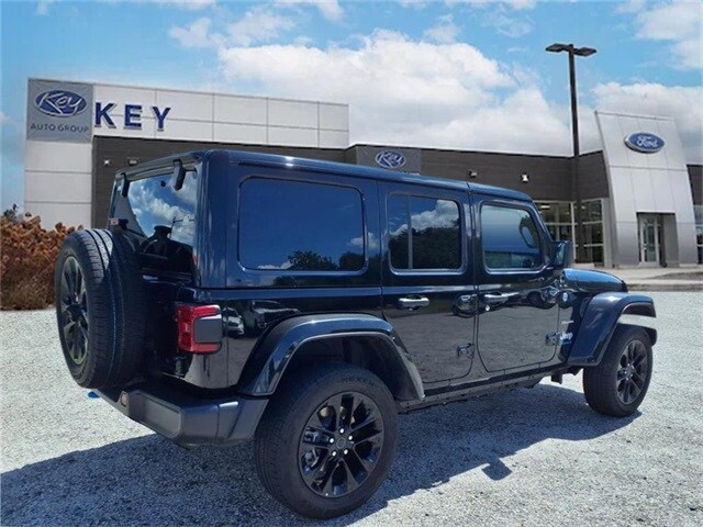 2024 Jeep Wrangler Sahara 4xe photo 3