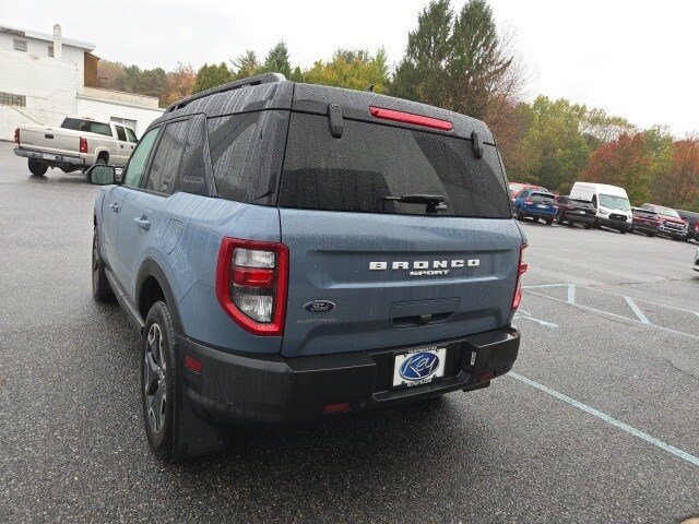 2024 Ford Bronco Sport Outer Banks photo 2