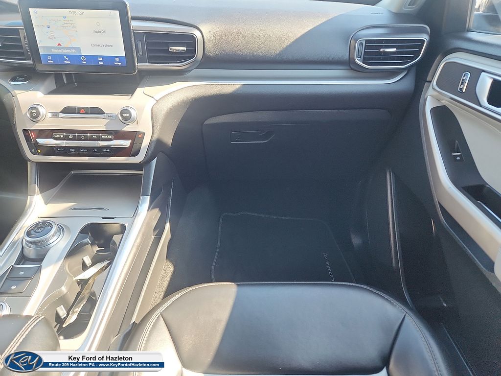 2023 Ford Explorer XLT - Photo 11