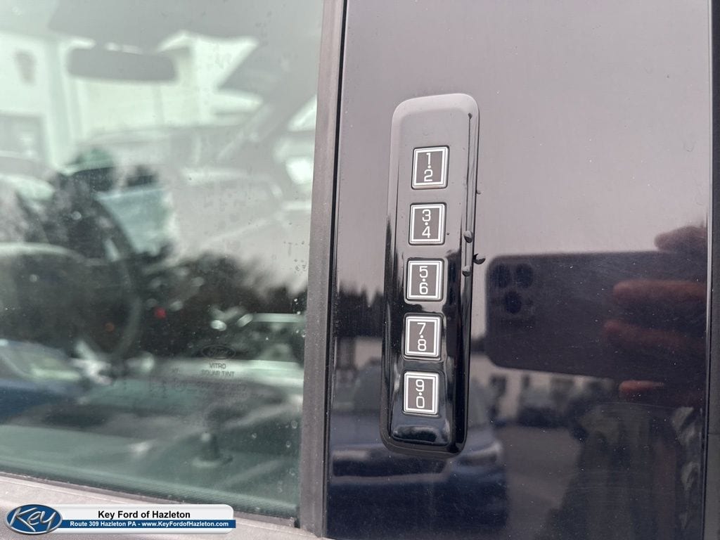 2023 Ford F-150 XLT - Photo 24