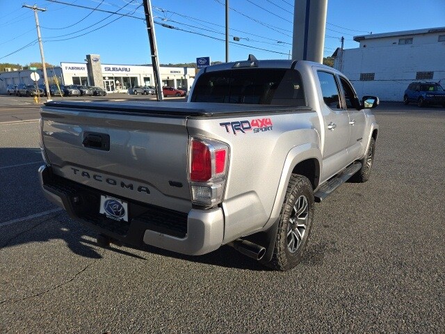 2020 Toyota Tacoma TRD Sport photo 4