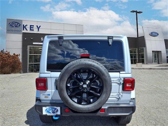 2024 Jeep Wrangler Sahara 4xe photo 4