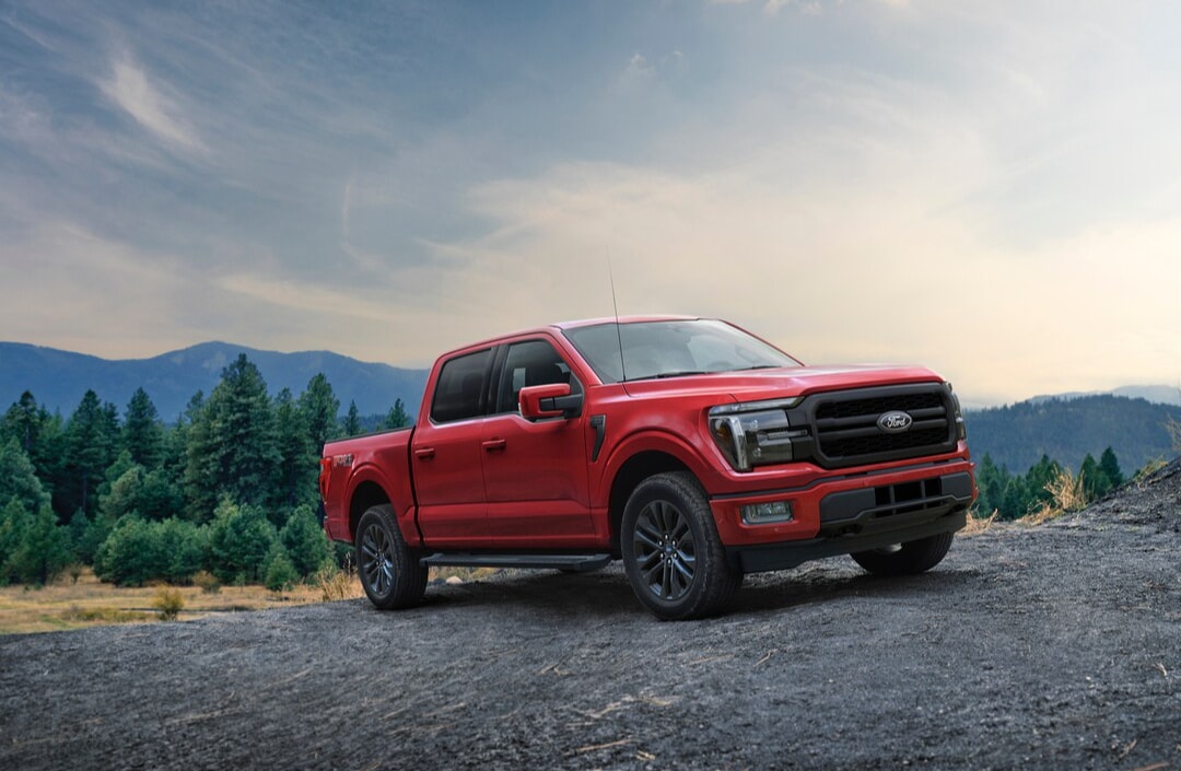2025-Ford-F150-Lariat-CrewCab-Truck-L01-1080x706.jpg