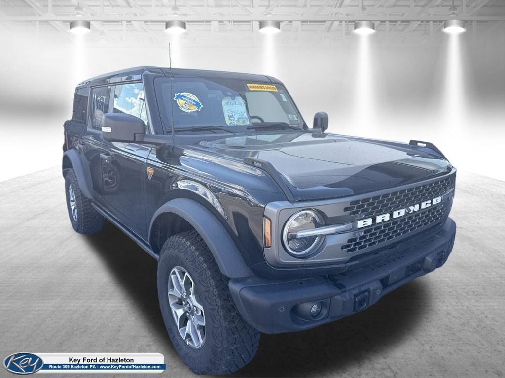 2025 Ford Bronco SUV 
