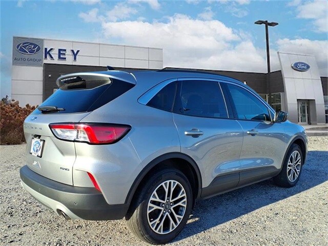 2021 Ford Escape SEL photo 3