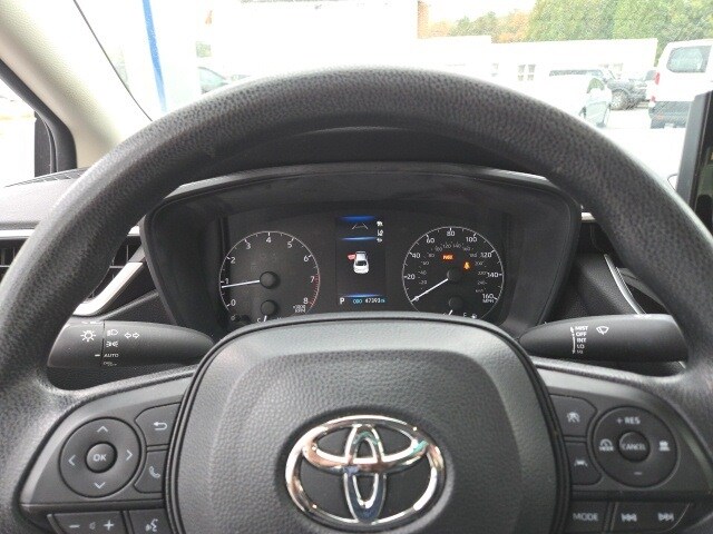 2023 Toyota Corolla LE photo 2