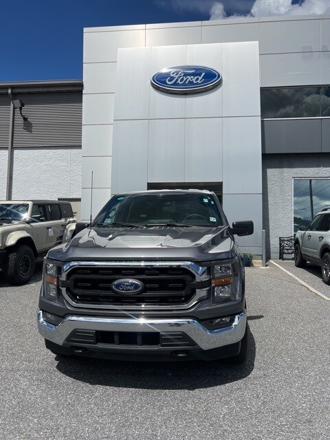 2023 Ford F-150 XLT photo 2