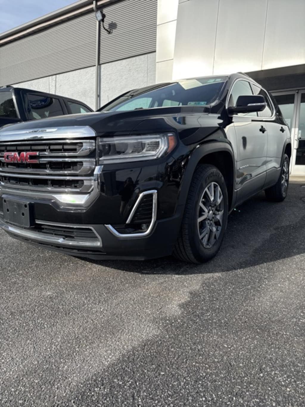 Used 2023 GMC Acadia SLT SUV