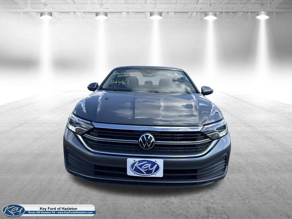 Used 2024 Volkswagen Jetta 1.5T SE Sedan