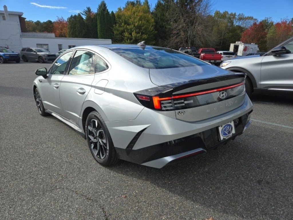 Used 2025 Hyundai Sonata SEL Sedan