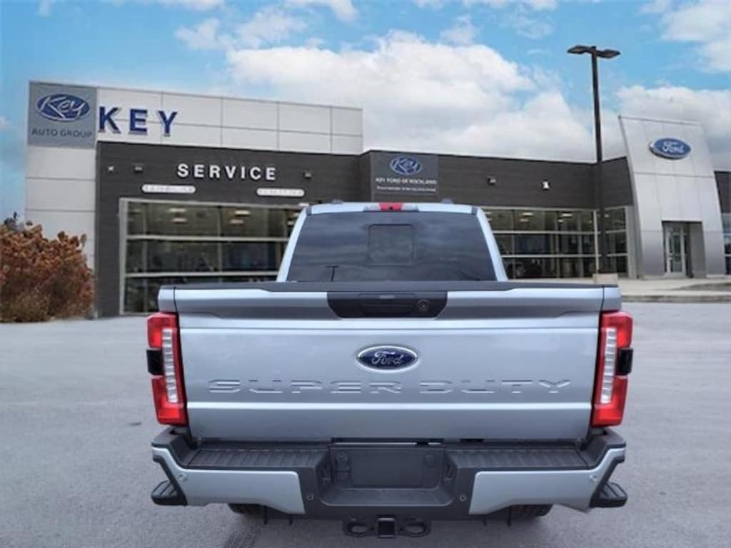 New 2024 Ford F-350 XL Truck Crew Cab