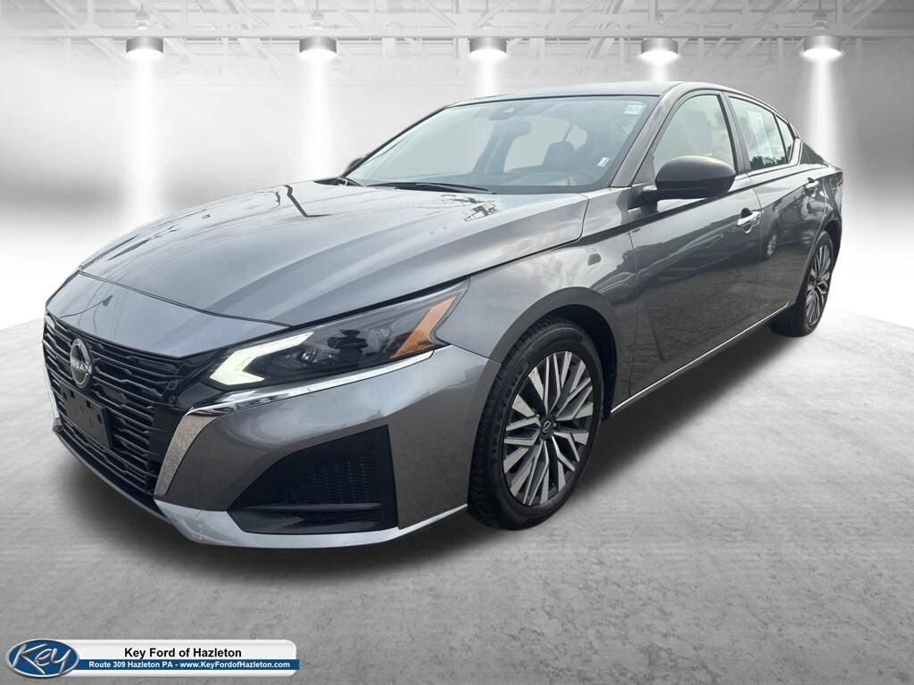 Used 2024 Nissan Altima 2.5 SV Sedan