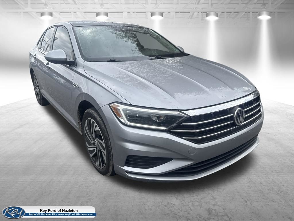 Used 2020 Volkswagen Jetta SEL Sedan