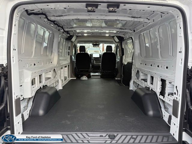 2025 Ford Transit Van Base - Photo 18