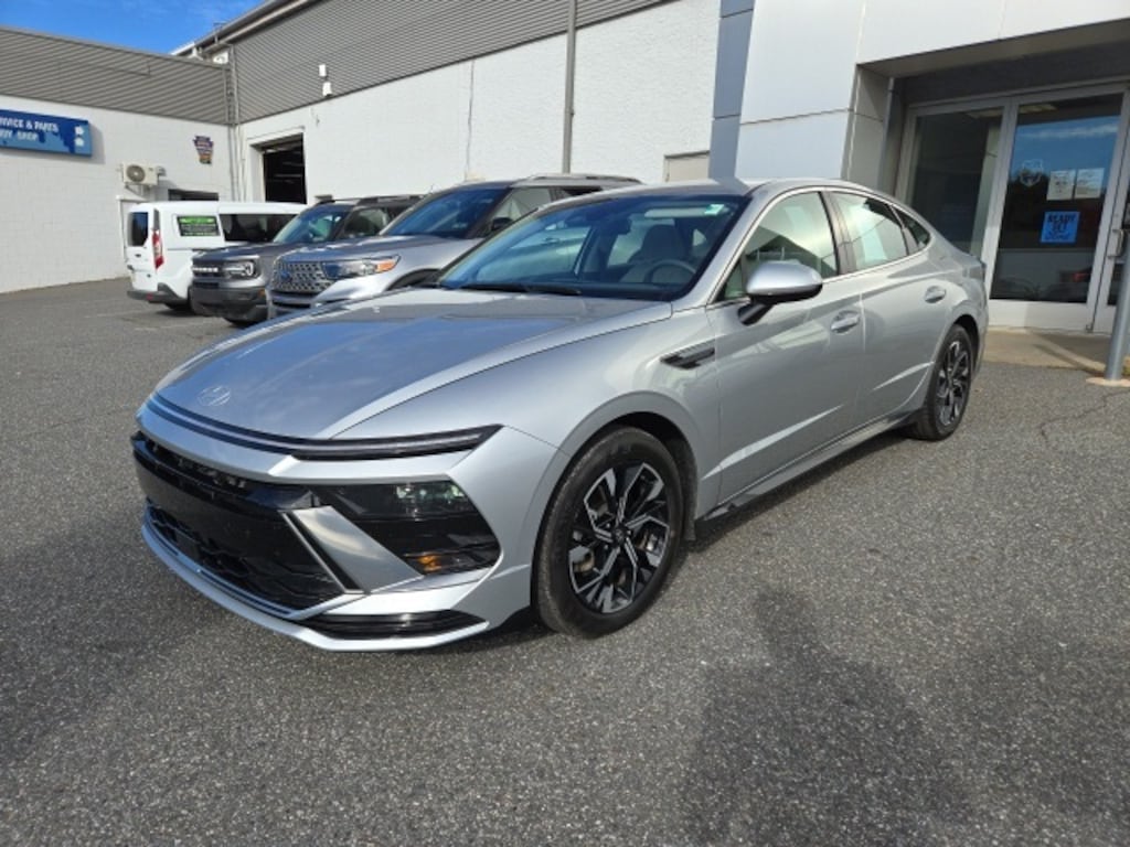 Used 2025 Hyundai Sonata SEL Sedan