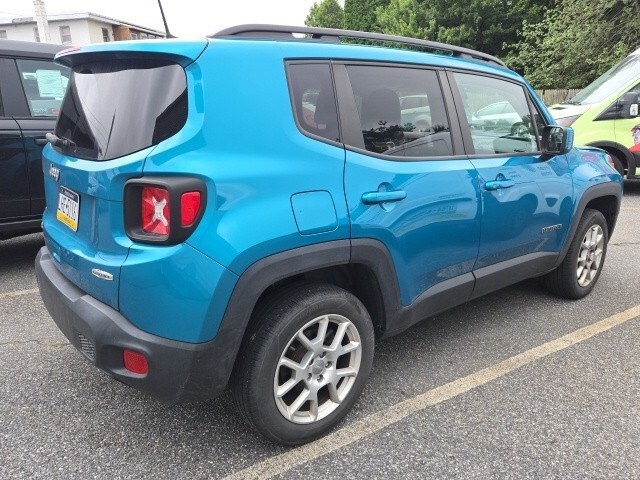 2020 Jeep Renegade Latitude photo 2